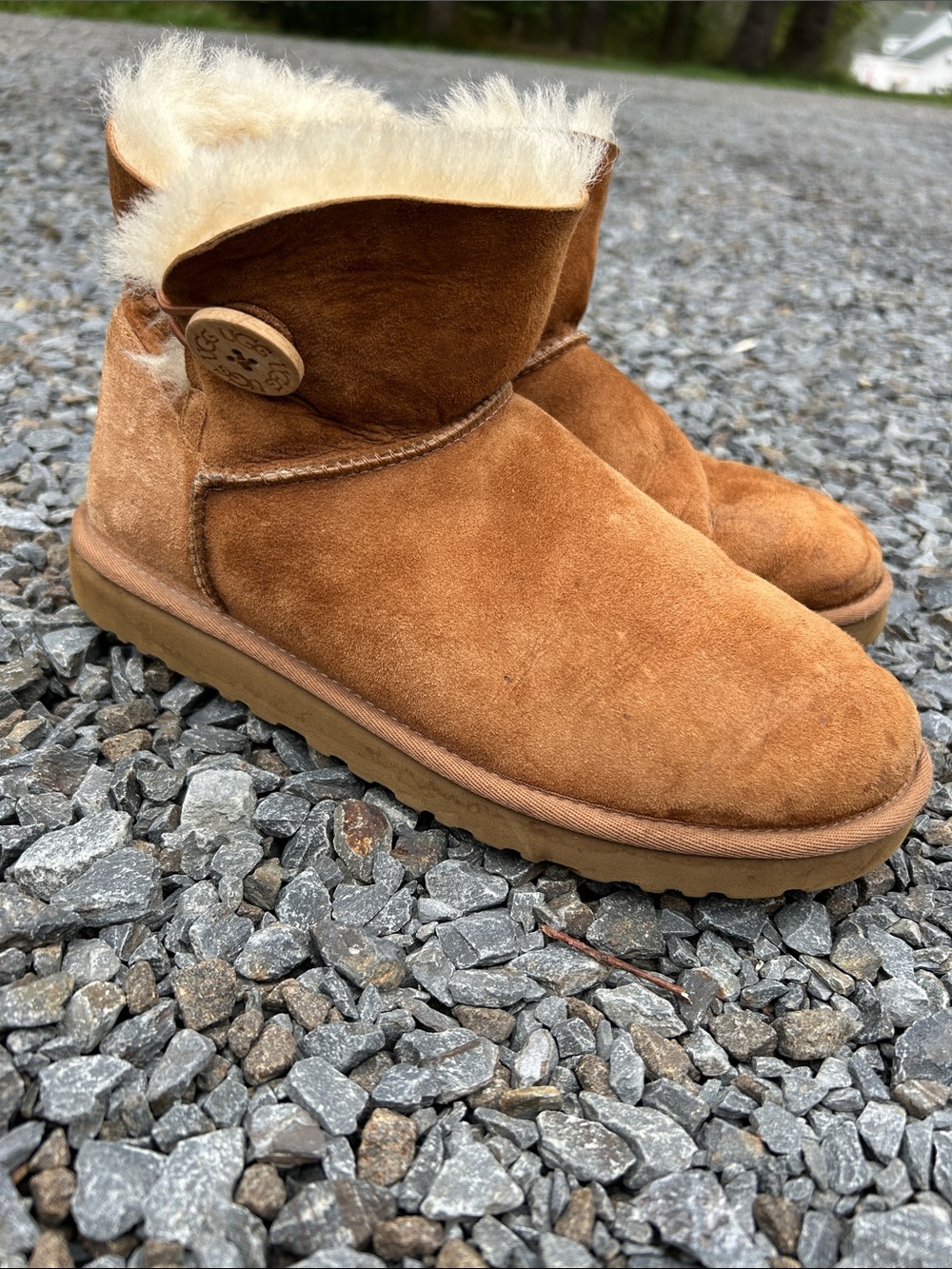 UGG Bailey Button Chestnut Suede Shearling Button Ankle Boots